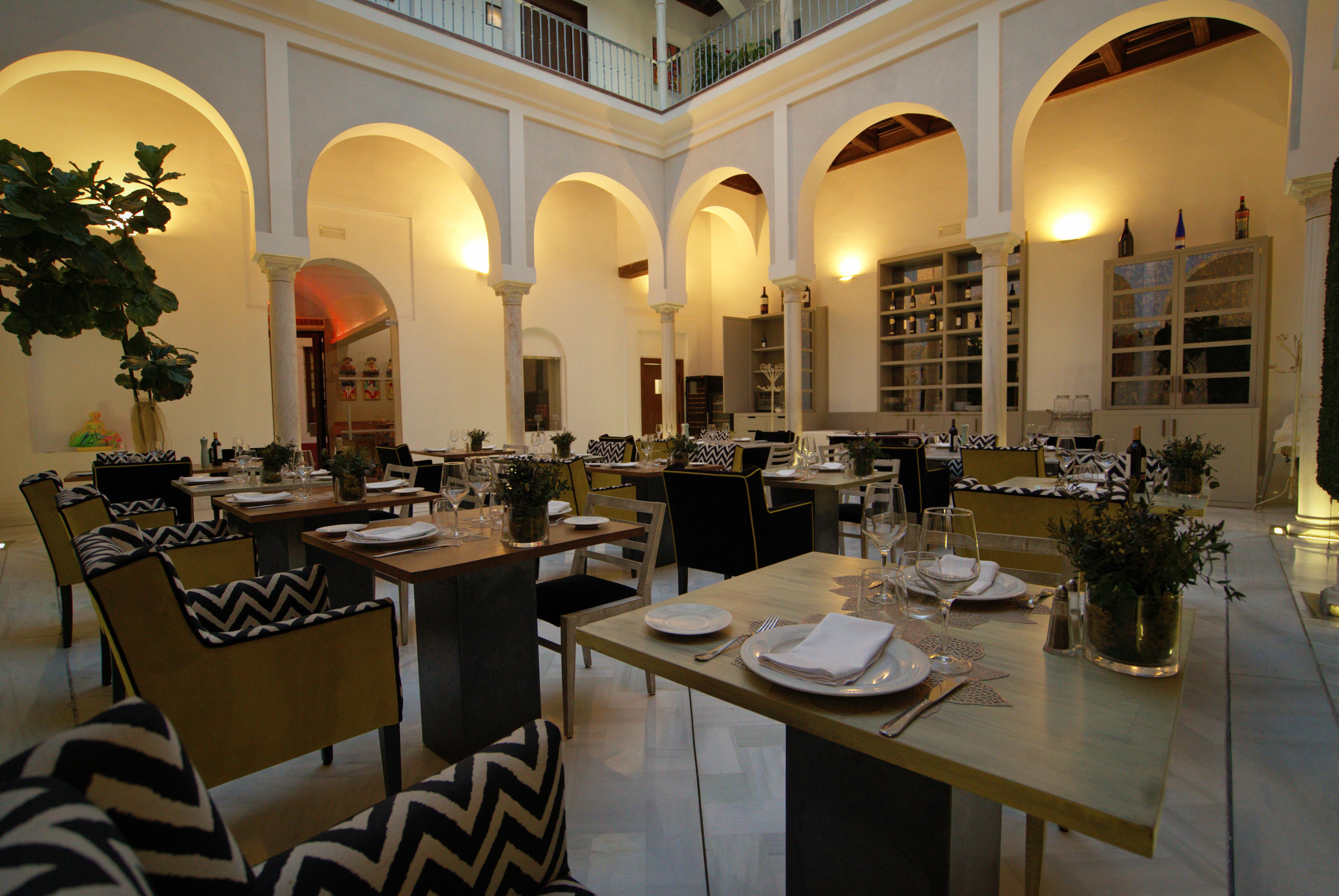 Palacio Pinello (Adults Only) Севиля Екстериор снимка