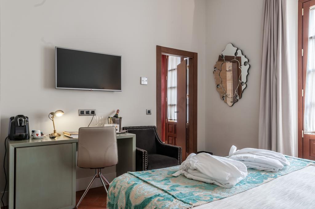 Palacio Pinello (Adults Only) Севиля Екстериор снимка