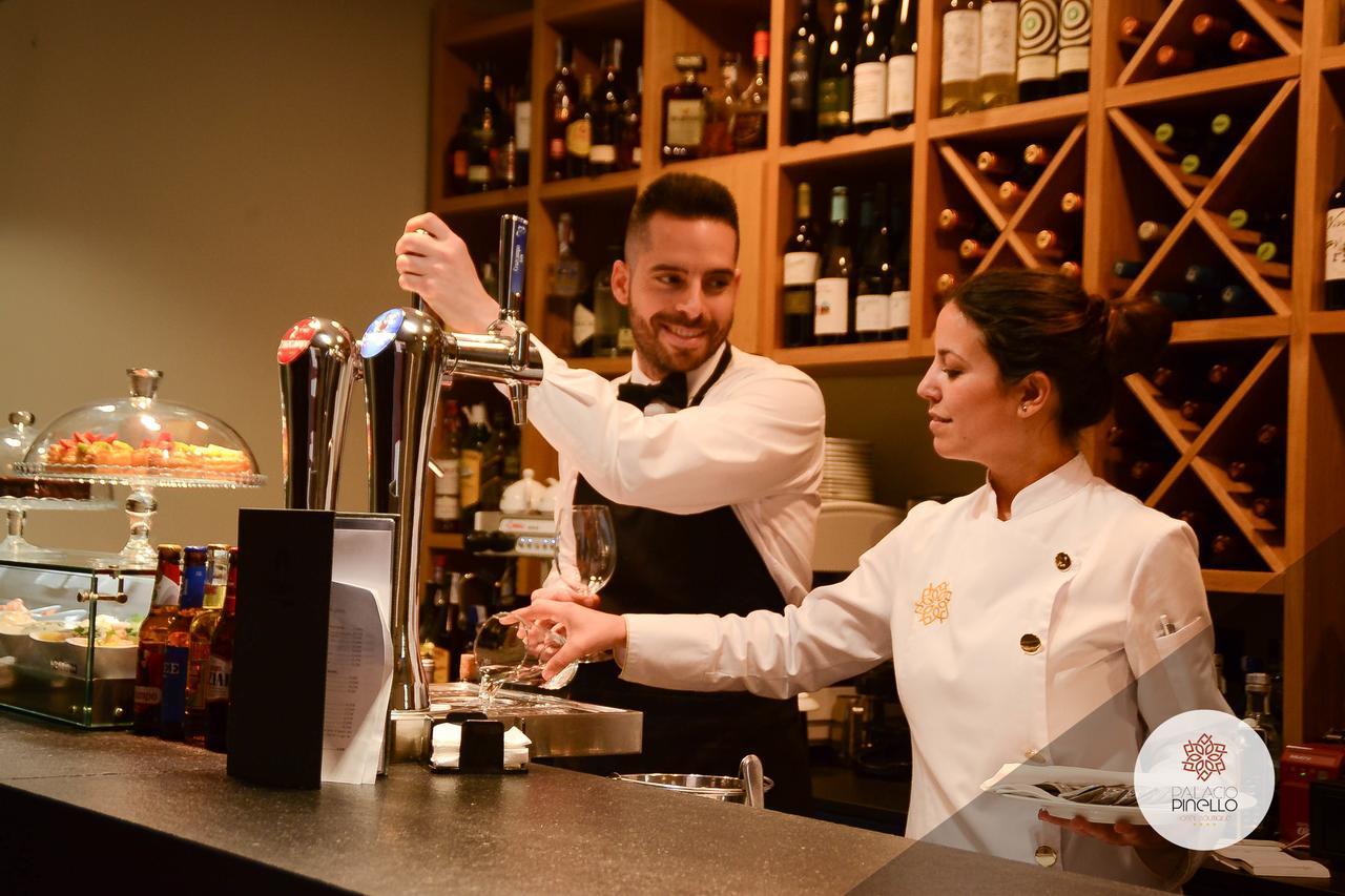 Palacio Pinello (Adults Only) Севиля Екстериор снимка